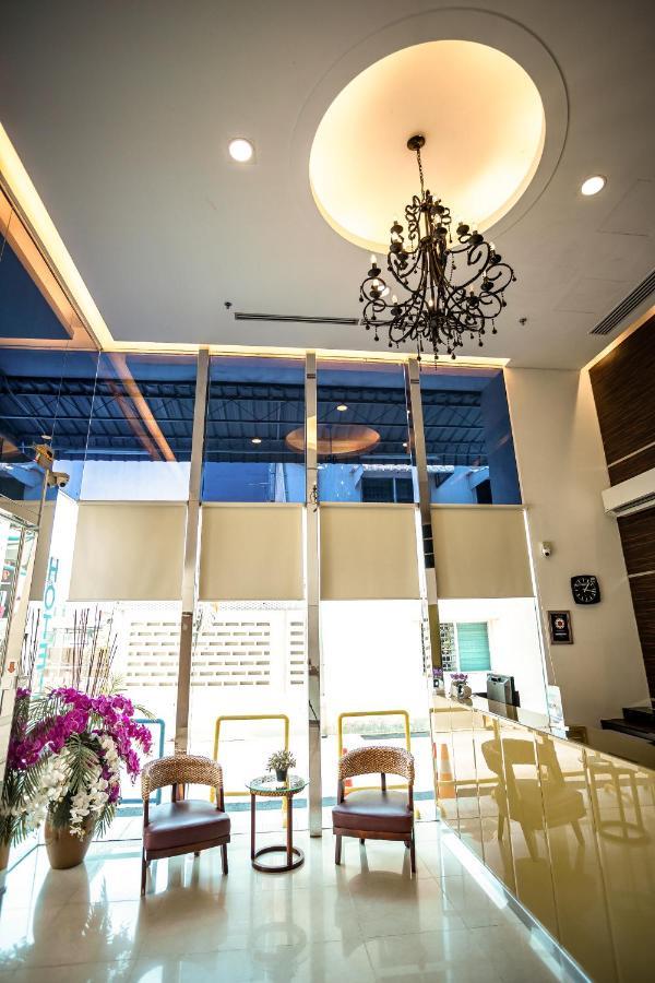 Pp Hotel By Moxy George Town Eksteriør bilde